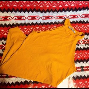 Zara Bodysuit 
Mustard color US size S clips